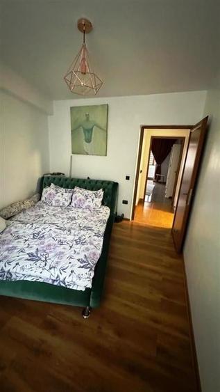 Apartament cu 3 camere decomandat, mobilat în Ultracentral
