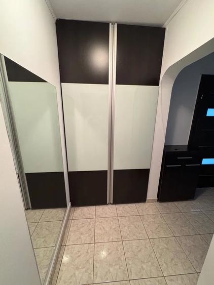 Apartament cu 2 camere decomandat, mobilat în Titan
