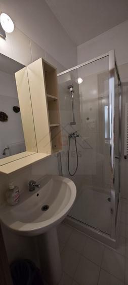 Garsonieră decomandată, mobilată în Complex Studențesc