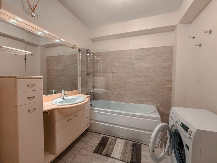 Apartament cu 2 camere decomandat în Exterior Vest
