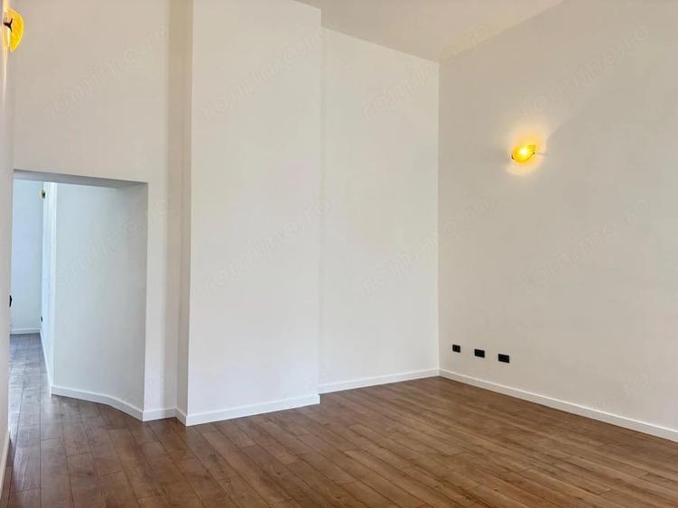 Apartament cu 3 camere semidecomandat în Ultracentral