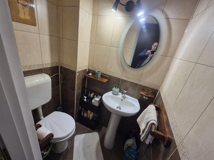 Apartament cu 3 camere decomandat în Ampoi 3