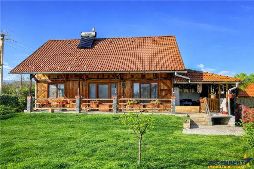 Casă cu 3 camere cu Canalizare în Exterior Est