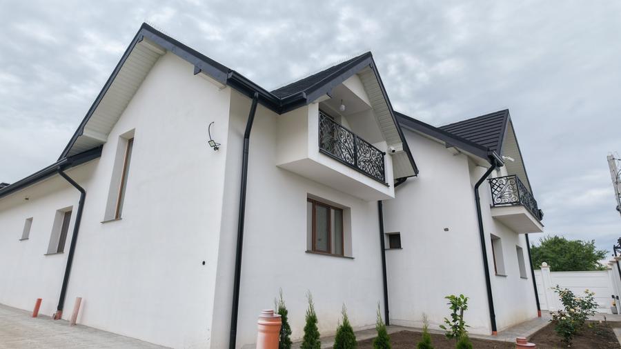 Casă individuală cu 6 camere cu Garaj în Volovăț