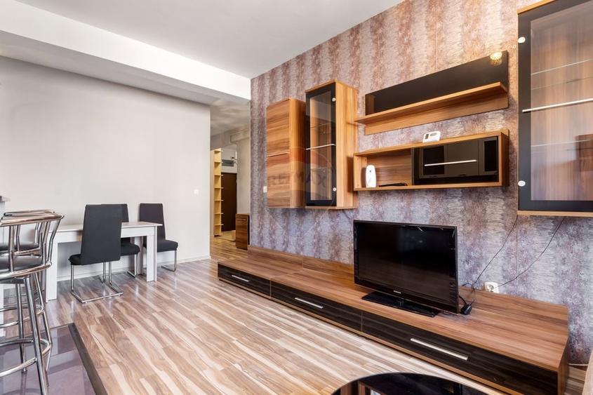 Apartament cu 3 camere decomandat, mobilat în UTA
