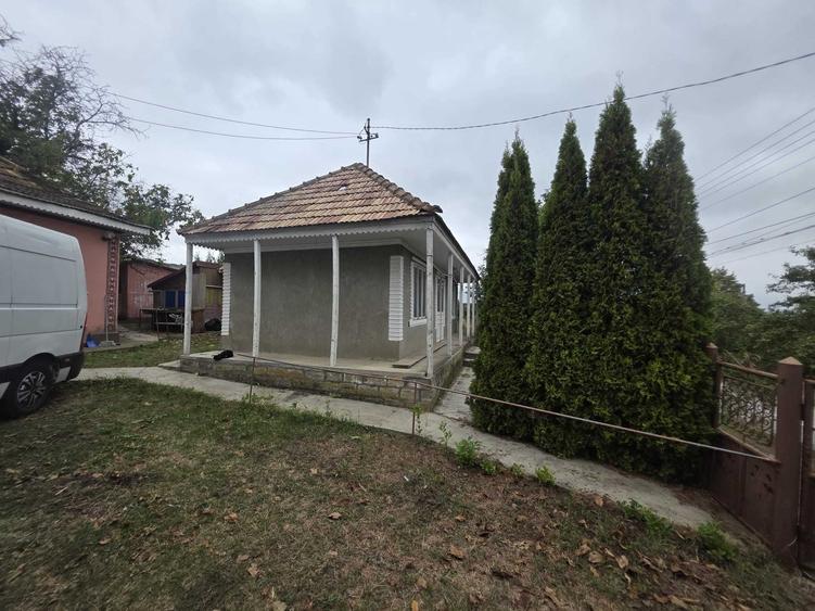 Casă cu 4 camere în Gorban