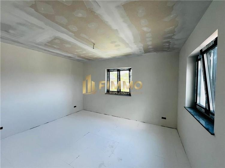 Casă individuală cu 4 camere cu Teren 500 Mp în Bulai