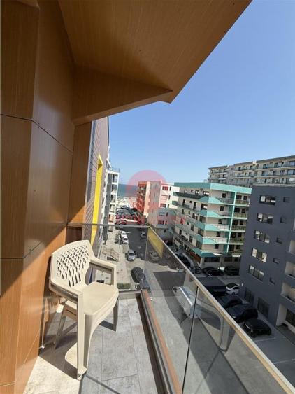 Apartament cu 5 camere decomandat în Central