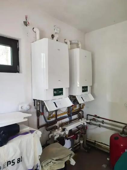 Casă individuală cu 10 camere cu Teren 4914 Mp în Breaza de Jos