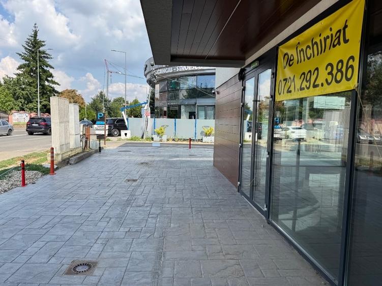 Spațiu comercial, de 350 mp, în Central