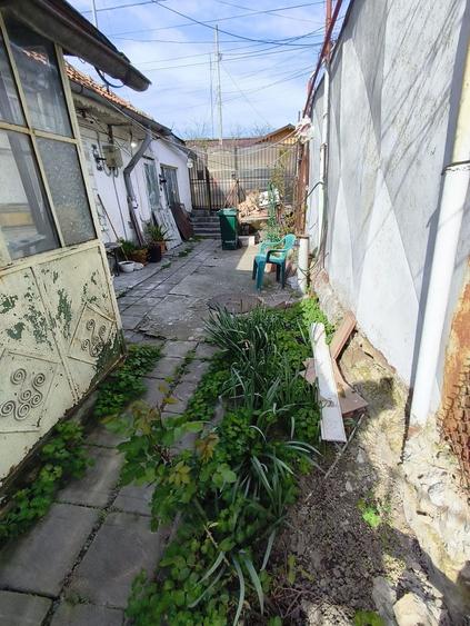 Casă cu 2 camere în Central