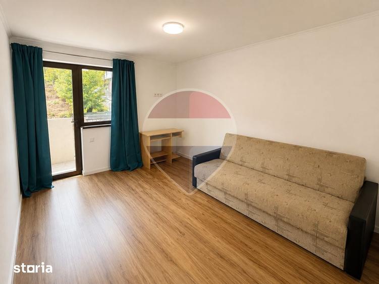 Casă cu 4 camere cu Teren 1300 Mp în Făget