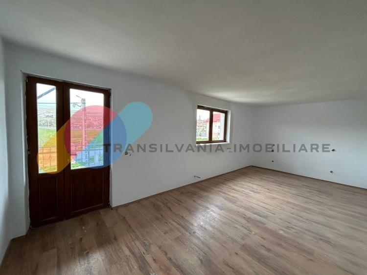 Duplex cu 4 camere cu Canalizare în Copăceni