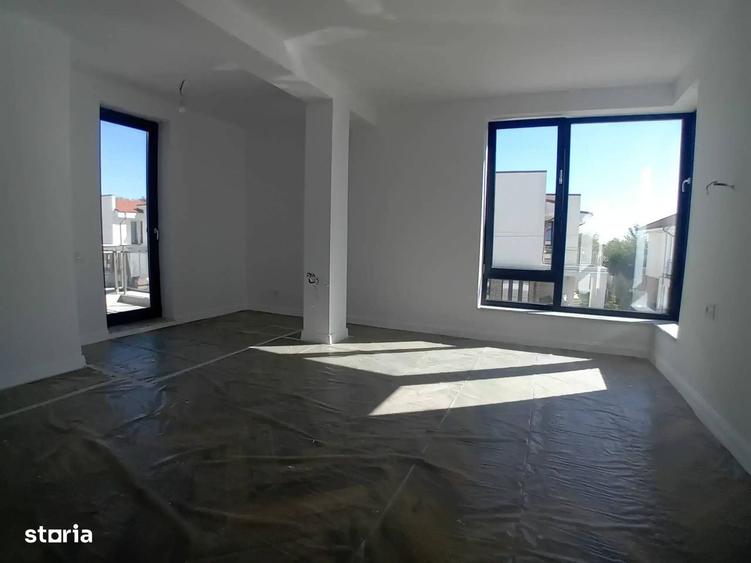 Casă cu 4 camere în Mogoșoaia
