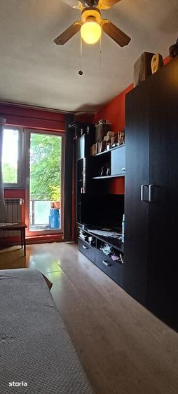 Apartament cu 3 camere în Iosia