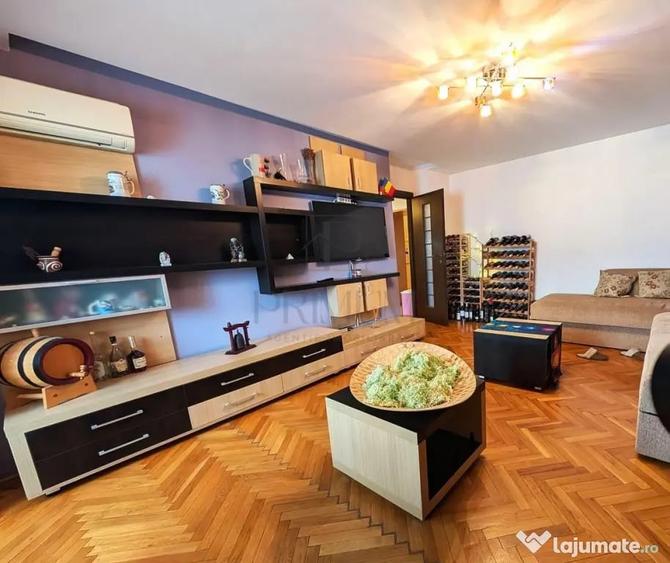 Apartament cu 4 camere decomandat în Steaua