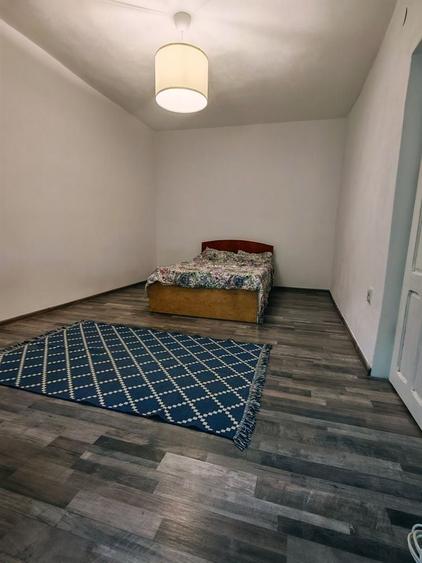 Casă cu 2 camere în Central