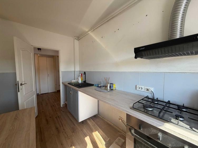 Apartament cu 2 camere decomandat în Ștrand
