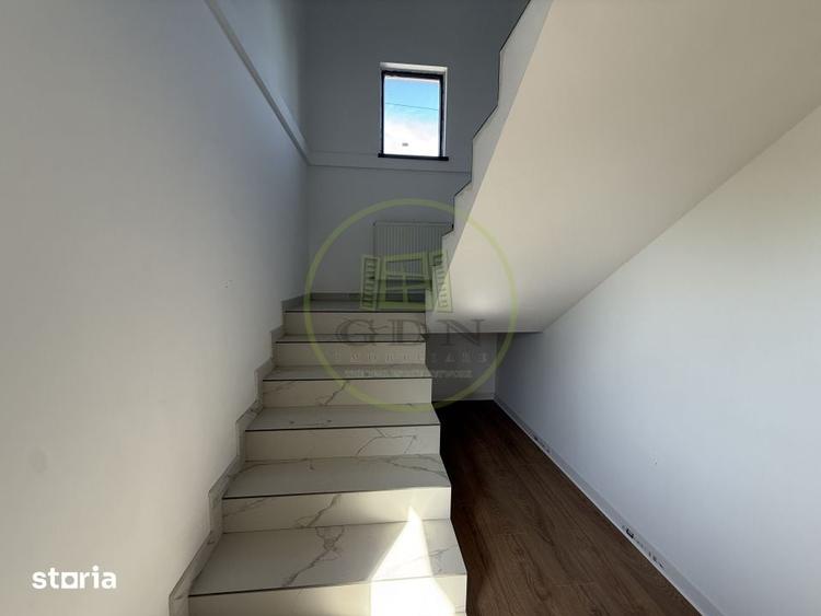 Casă cu 4 camere cu Teren 650 Mp în Rovine