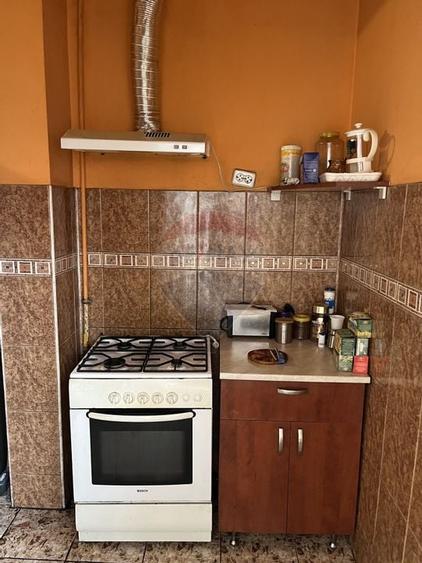 Casă individuală cu 6 camere cu Canalizare în Mărășești