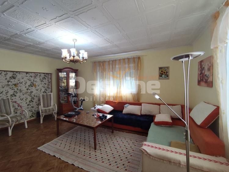 Casă individuală cu 3 camere cu Canalizare în Ogretin