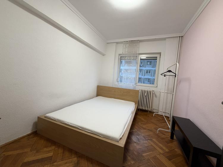 Apartament cu 3 camere decomandat, mobilat în Drumul Taberei