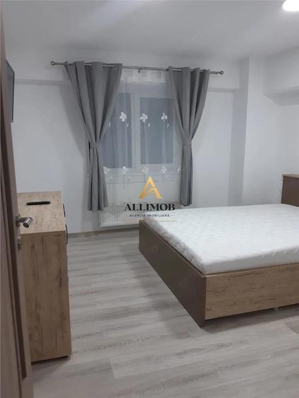 Apartament cu 3 camere în Micro 11