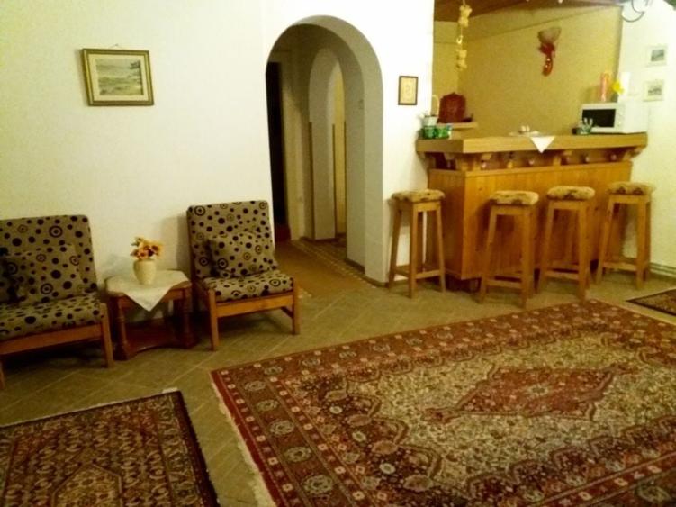 Inchiriez apartament in vila, Sinaia centru - 3