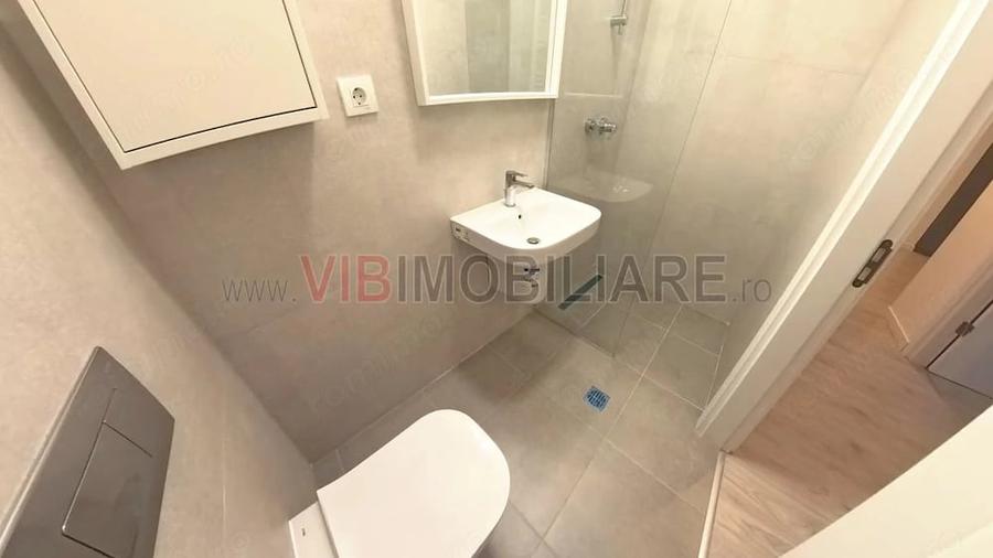 Apartament cu 3 camere semidecomandat în Străulești