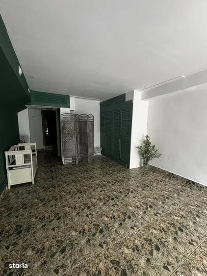 Spațiu comercial, de 85 mp, în Cornișa