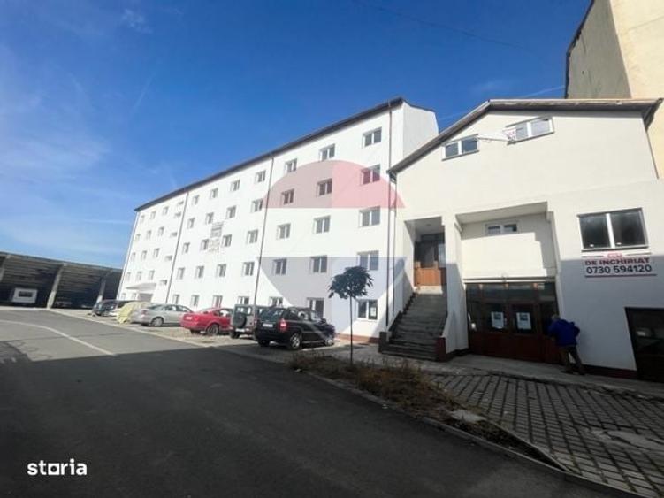 Apartament cu 5 camere în Mârșa
