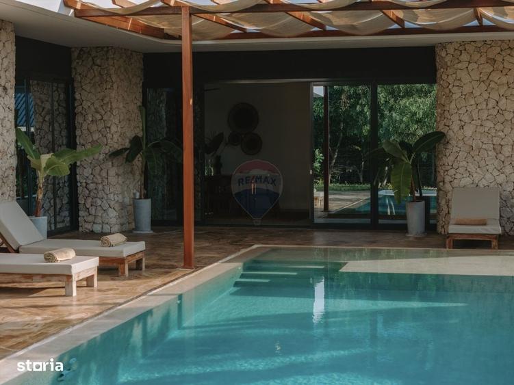 Casă cu 2 camere cu Piscina în Central