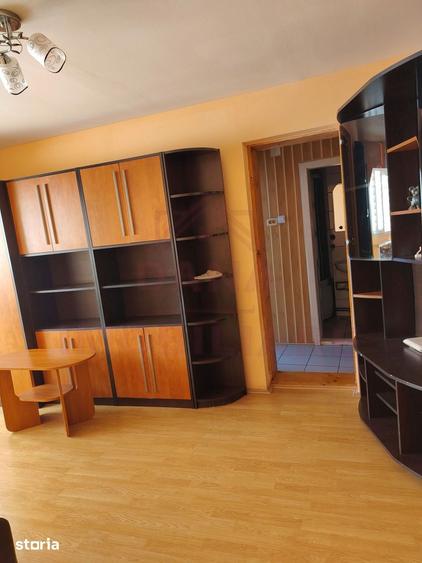 Apartament cu 2 camere decomandat, mobilat în Central