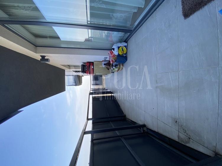 Apartament cu 2 camere semidecomandat, mobilat în Sopor