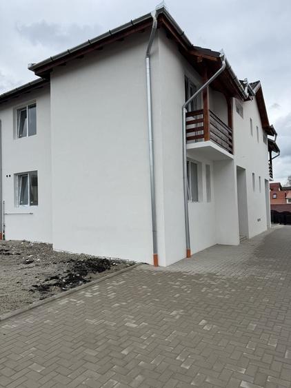 Casă cu 4 camere în Lazaret