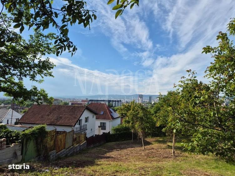 Casă cu 3 camere în Dâmbul Rotund