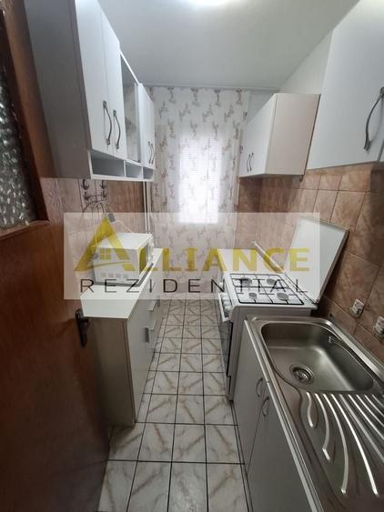 Apartament cu 2 camere semidecomandat, mobilat în Eroii Revoluției