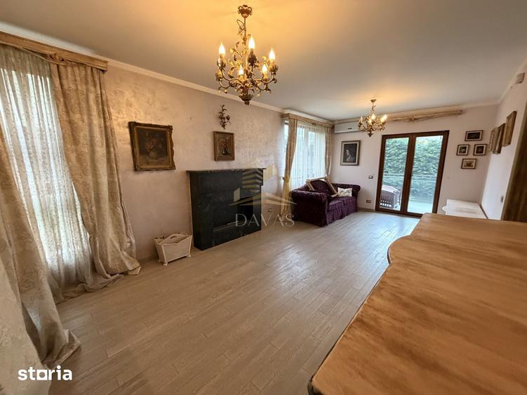 Casă cu 5 camere cu Teren 500 Mp în Gruia