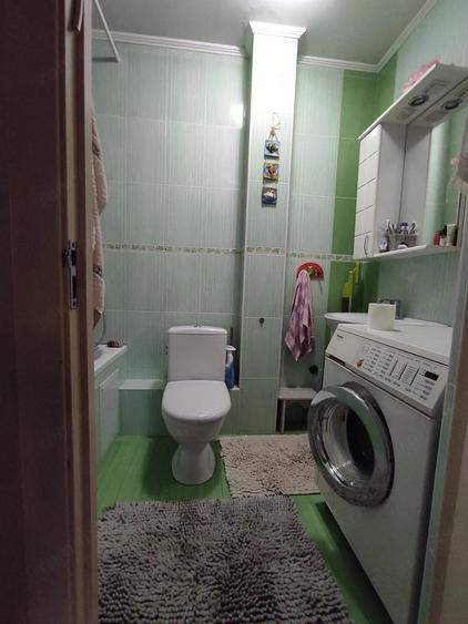 Apartament cu 2 camere semidecomandat în Dâmbovița
