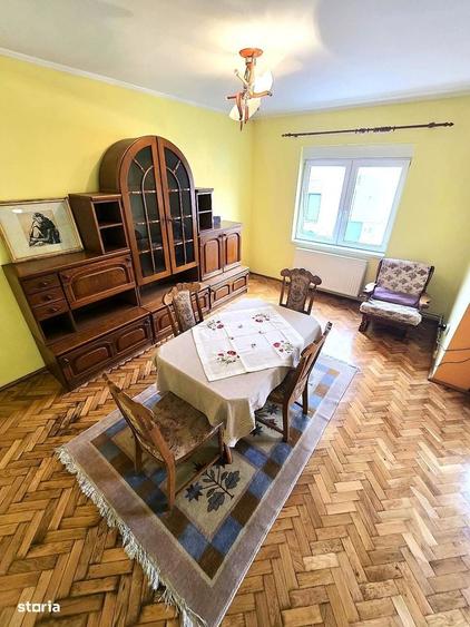 Casă cu 4 camere cu Teren 280 Mp în Central