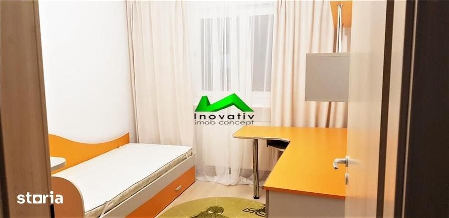 Apartament cu 3 camere decomandat în Ștrand