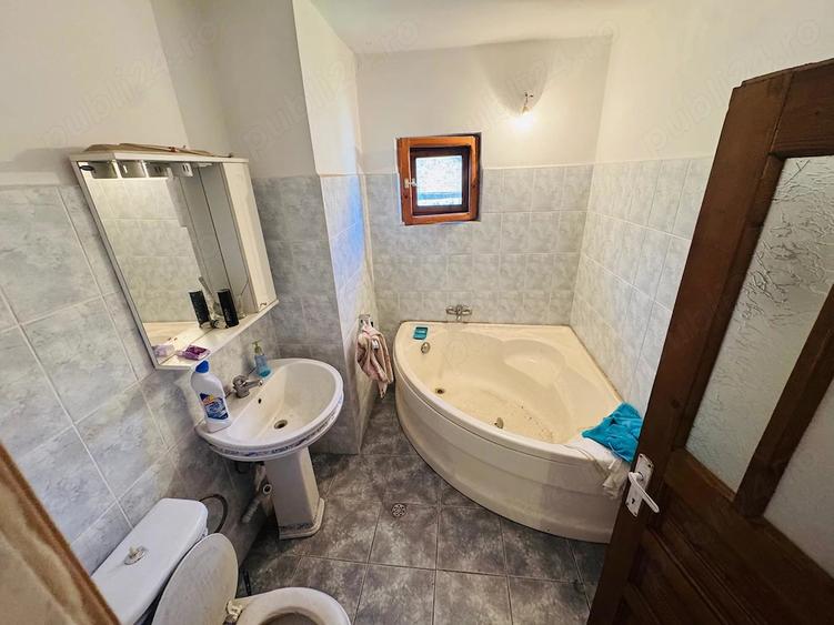 Casă cu Teren 263 Mp în Central
