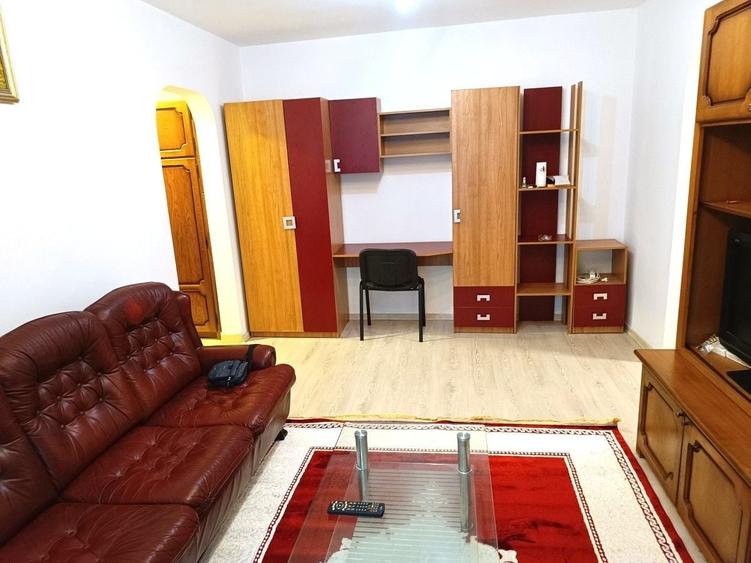 Apartament cu 2 camere semidecomandat, mobilat în Iancului