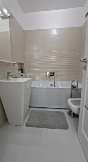 Apartament cu 3 camere decomandat, mobilat în Lujerului