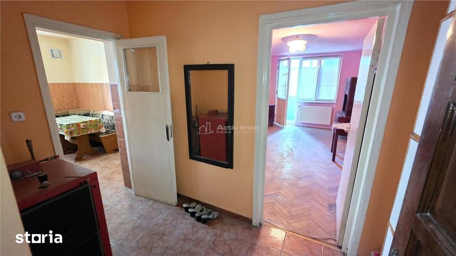 Apartament cu 2 camere decomandat, mobilat în Central