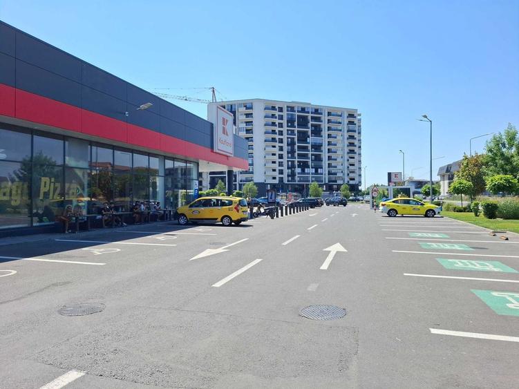Apartament cu 2 camere decomandat în Runcu