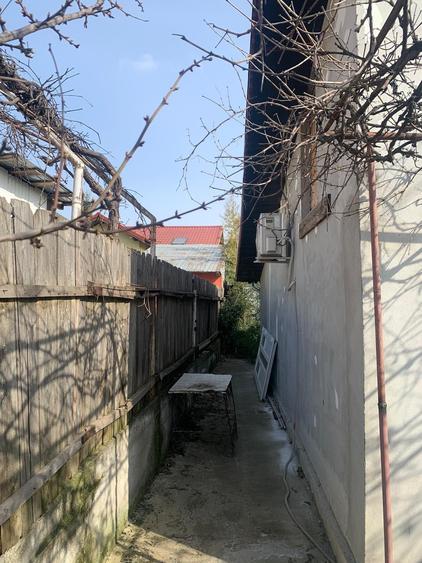 Casă cu 6 camere cu Teren 400 Mp în Central