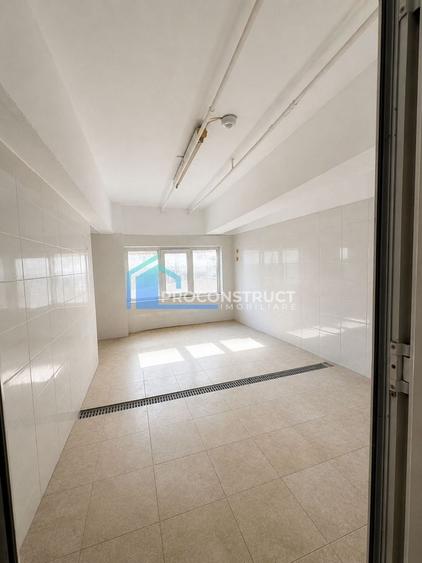 Spațiu comercial, de 1,400 mp, în Ultracentral