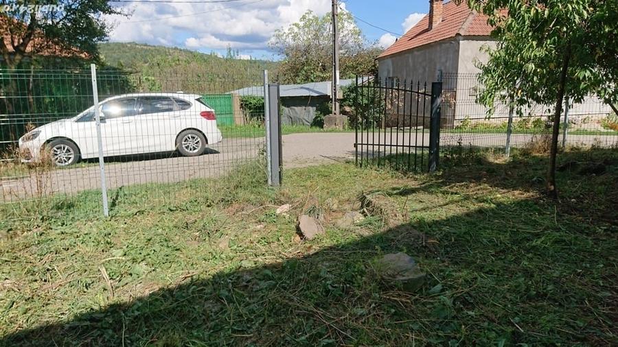 Casă cu 2 camere cu Teren 934 Mp în Tisa