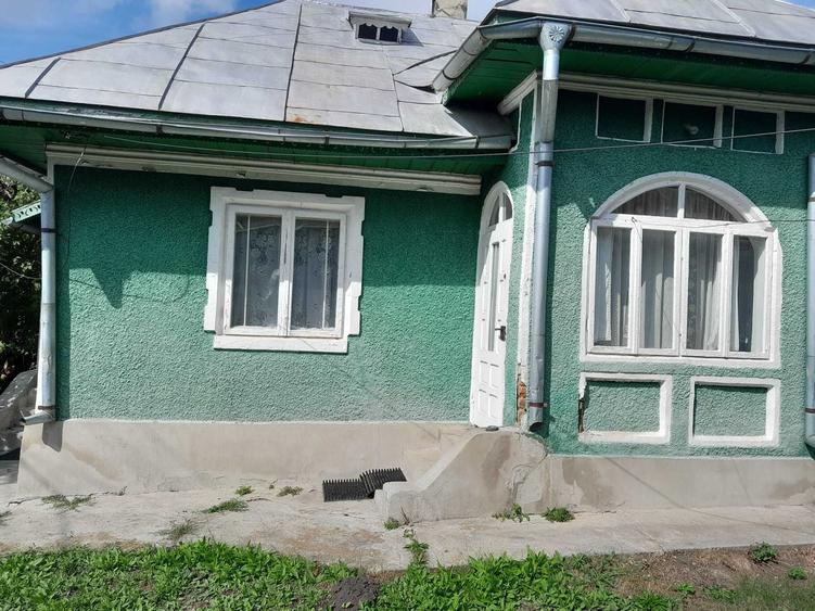 Casă cu 3 camere în Central